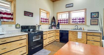 Boat Launch On-site: Lakefront Toledo Bend Getaway