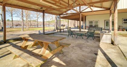 Boat Launch On-site: Lakefront Toledo Bend Getaway