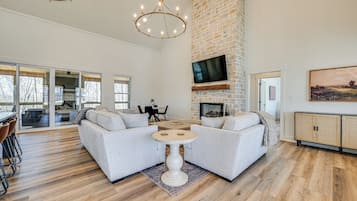 Rumah (6 Bedrooms) | Interior