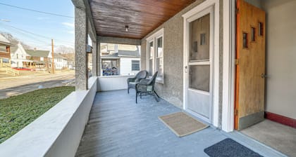 1 Mi to Dtwn Binghamton: Apt w/ Covered Balcony!