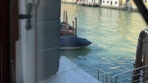 Unclassified image, 3 of 30, button - Canal Riva Di Biasio (Venice)