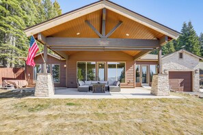House (3 Bedrooms) | Interior - Fire Pit + Views: Serene Lake Almanor Retreat (Westwood)