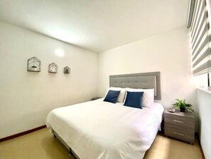 3 quartos, ferros/tábuas de passar roupa, Wi-Fi, roupa de cama