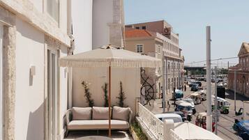 Standard Apartment, 1 Bedroom, River View | View from room