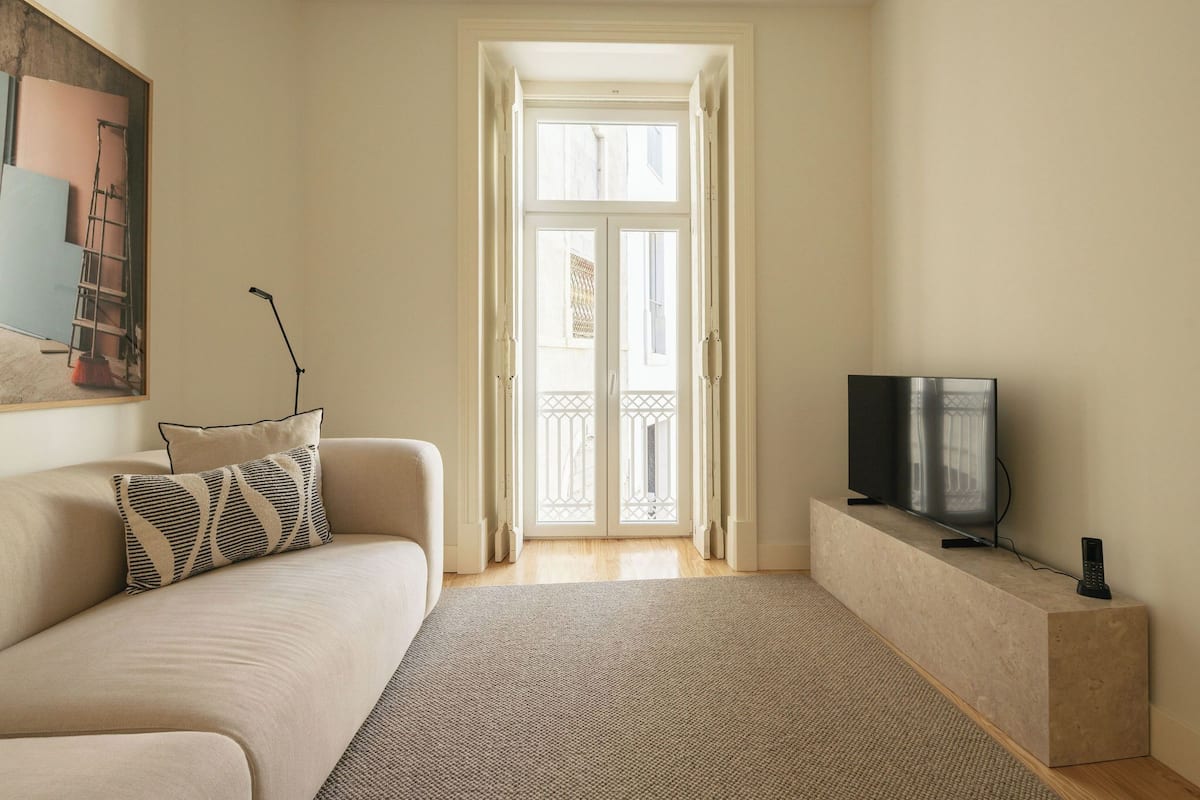 Apartament estàndard, 2 dormitoris, vistes a la ciutat | Espai de treball apte per a portàtils i habitacions insonoritzades