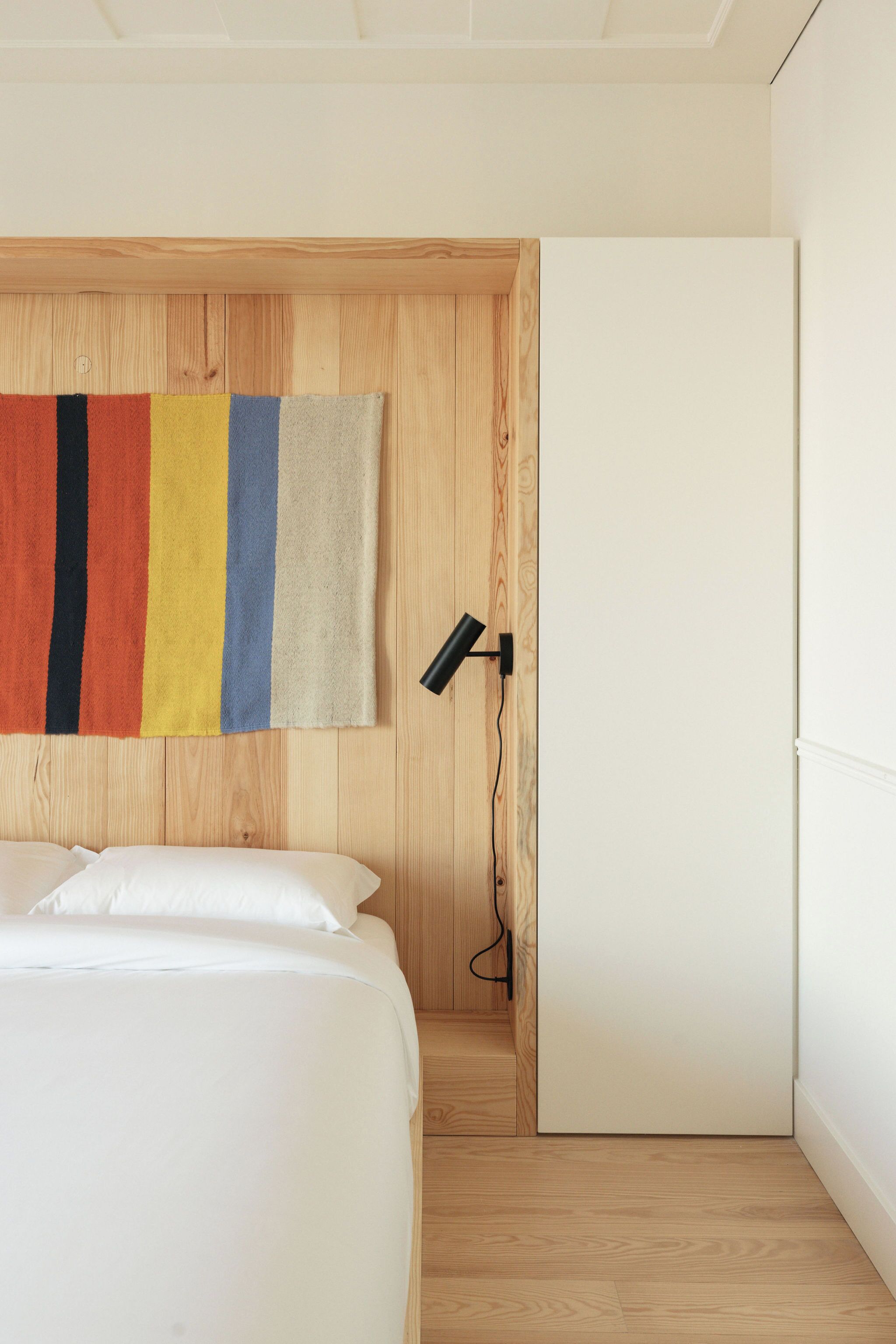 Deluxe-Apartment, 1 Schlafzimmer, Nichtraucher, Flussblick | Laptopgeeigneter Arbeitsplatz, schallisolierte Zimmer