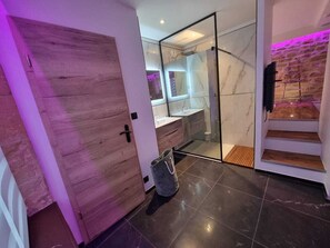 Hair dryer, towels, soap, toilet paper