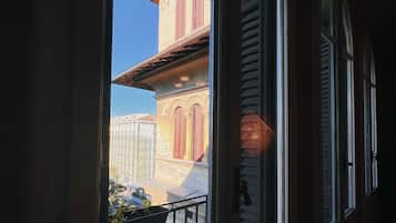 3 bedrooms, iron/ironing board