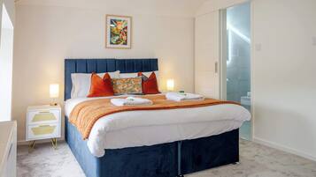 3 quartos, escrivaninha, ferros/tábuas de passar roupa, Wi-Fi