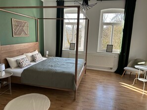 3 Schlafzimmer, Bügeleisen/Bügelbrett, Reisekinderbett, kostenloses WLAN