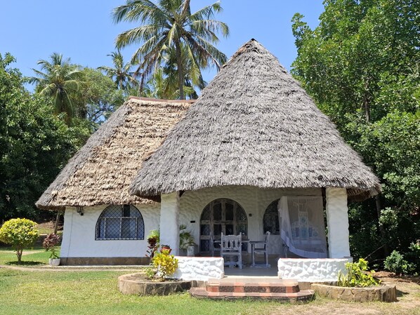 Exterior - Charming villa with 1 bedroom and WiFi, AC in peaceful Mtwapa (Mtwapa)