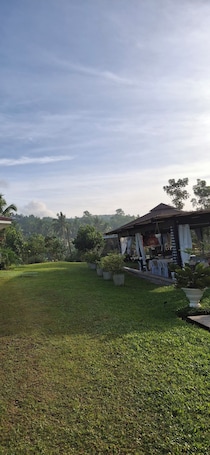 Fachada de la propiedad. Asuneus Farm