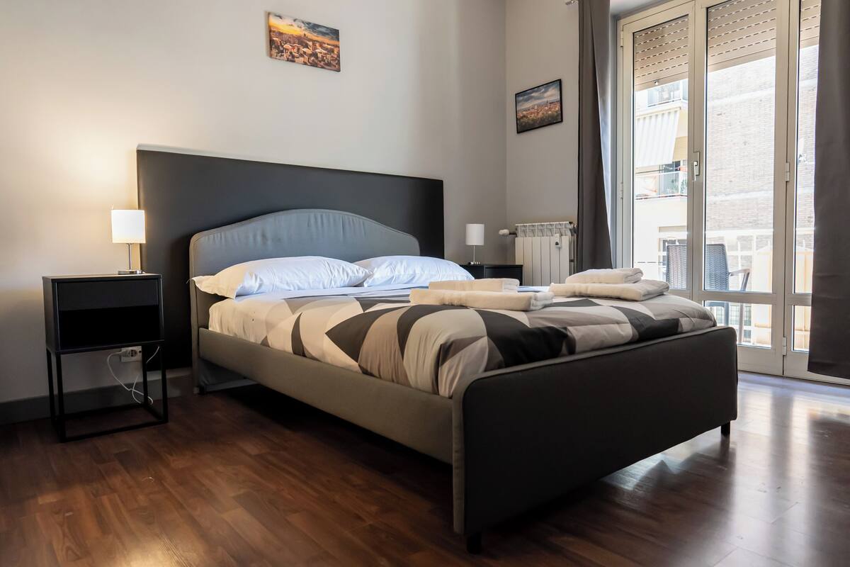 Deluxe Room, 1 Double Bed, Private Bathroom | Desk, free WiFi
