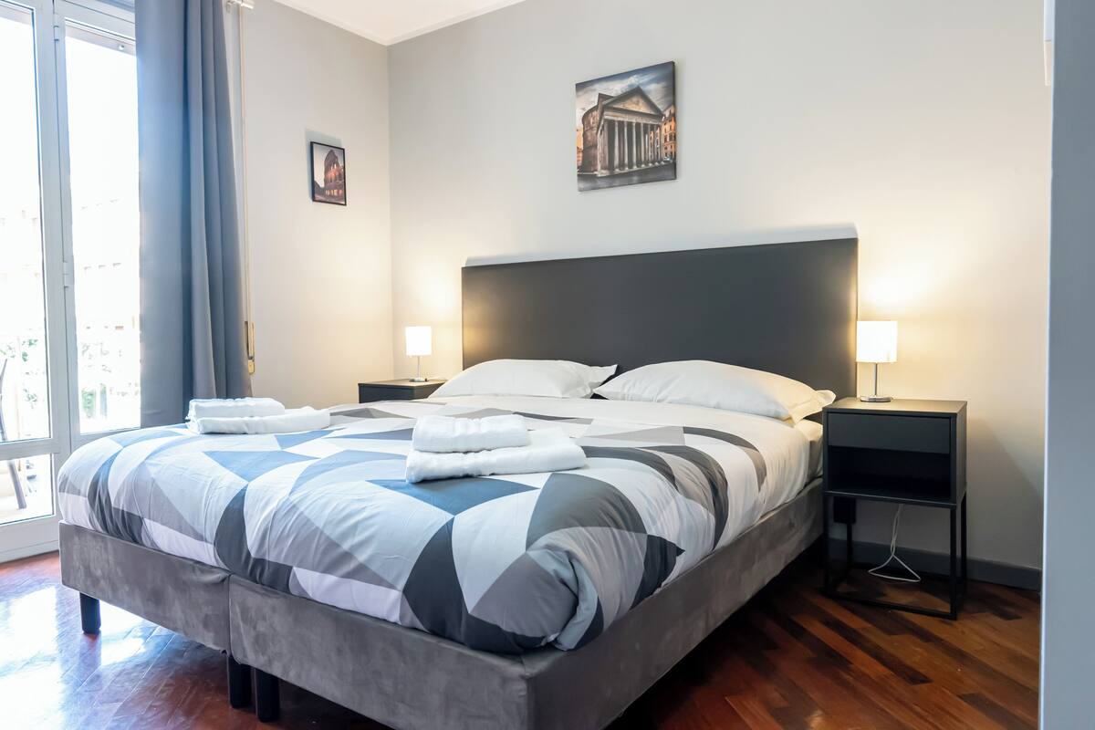 Deluxe Room, 1 Double Bed, Private Bathroom | Desk, free WiFi