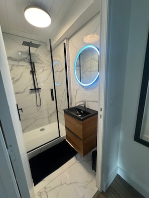 Superior Apartment | Bathroom - Résidence de la Place (Pont-du-Château)