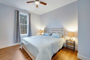 4 soverom, wi-fi (inkludert) og sengetøy