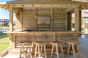 Casa, 3 habitaciones | Restaurante al aire libre