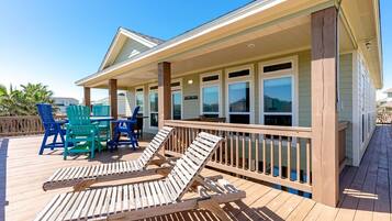 House, 3 Bedrooms | Outdoor dining