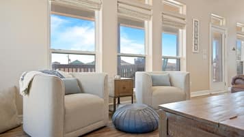 House, 3 Bedrooms | Interior