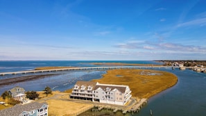 Exterior - Ducks, Docks, and Flip Flops by Seaside Vacations & Sales (Chincoteague Island)