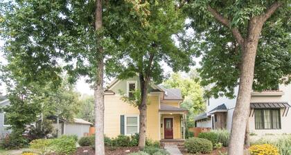Spacious Old Town Home – Walk to Dining & Culture!