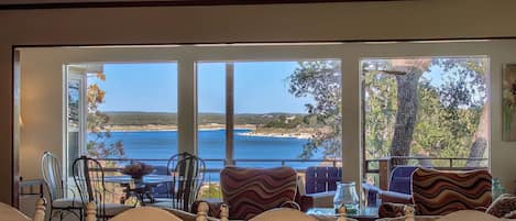 Rumah, 4 kamar tidur | Interior