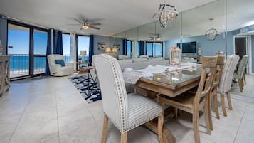 Condo, 3 Bedrooms | Interior