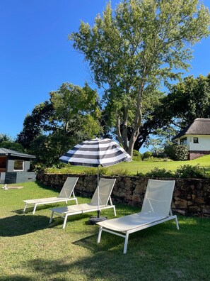 House, 1 Bedroom, Smoking, Balcony | Property grounds - Green Cottage, Elgin Grabouw (Grabouw)