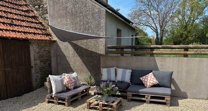 Les flots bleus: Charming little house by the sea (1.6km away)!