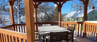 Ranch style farmhouse lodging with upper and lower bedrooms, one and half bath
