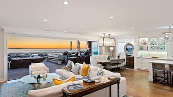 House, Multiple Beds, Hot Tub, Ocean View (Seacliff Beach Retreat) | Living area | 42-inch flat-screen TV with digital channels, fireplace