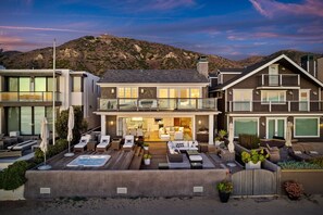 Maison, plusieurs lits, bain à remous, vue océan (Seacliff Beach Retreat) | Extérieur