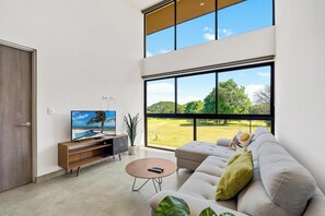 Interior - 8 min walk to Beach Pool & Golf (Paquera)