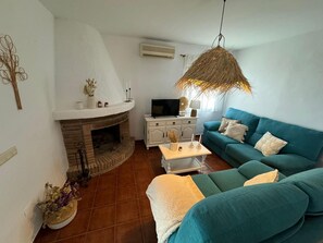 Living area - Cortijo Tito Manuel, Sea and Frigiliana views (Frigiliana)