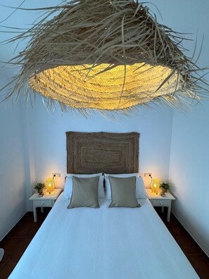 2 bedrooms, iron/ironing board, travel cot, WiFi - Cortijo Tito Manuel, Sea and Frigiliana views (Frigiliana)