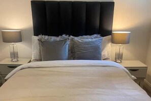 하우스 | 6 개의 침실, 다리미/다리미판, 무료 WiFi, 침대 시트