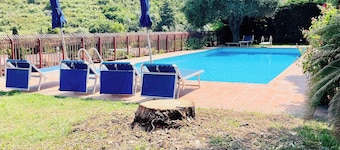 Charming Porto Santo Stefano Apartment With Pool Access