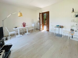Lägenhet - 3 sovrum - rökare - terrass | Restauranger