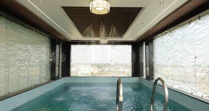 The Crown Leela