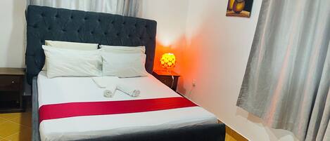 1 bedroom, WiFi, bed sheets