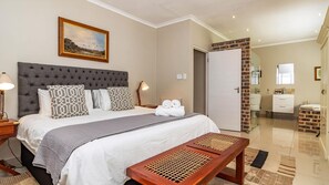 3 chambres, bureau, fer et planche Ă repasser, Wi-Fi gratuit