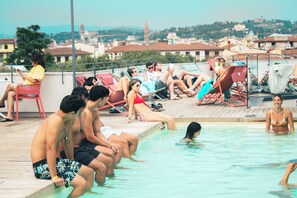 Piscine extérieure (ouverte en saison)