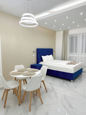 10 chambres, Wi-Fi, draps fournis