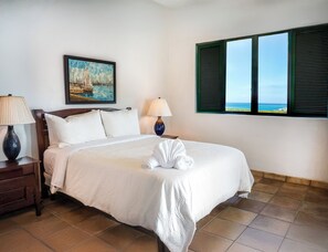 2 soverom, strykejern/-brett, reiseseng for barn og wi-fi