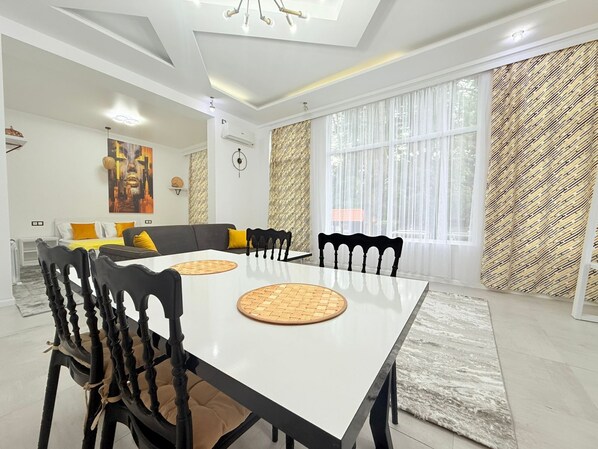 Classic Suite, Garden View