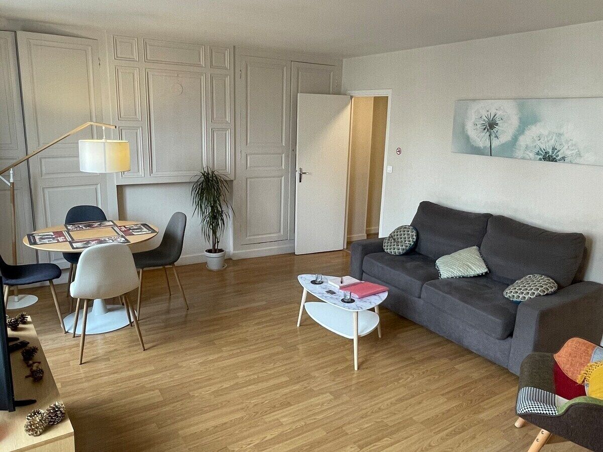 Apartamento-vista A La Ciudad-baño Privado - Chablis
