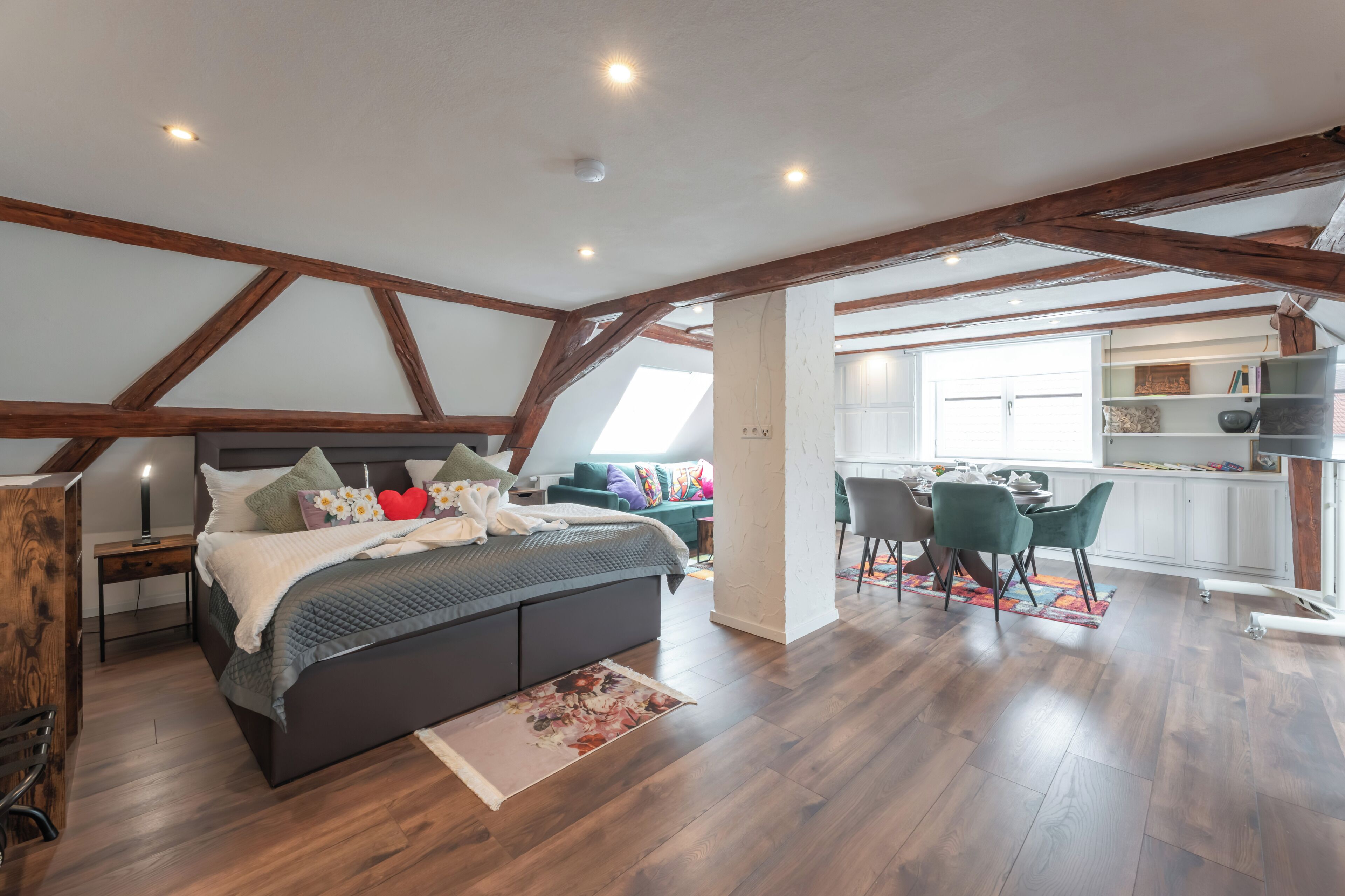 2 Schlafzimmer, Reisekinderbett, kostenloses WLAN, Bettwäsche