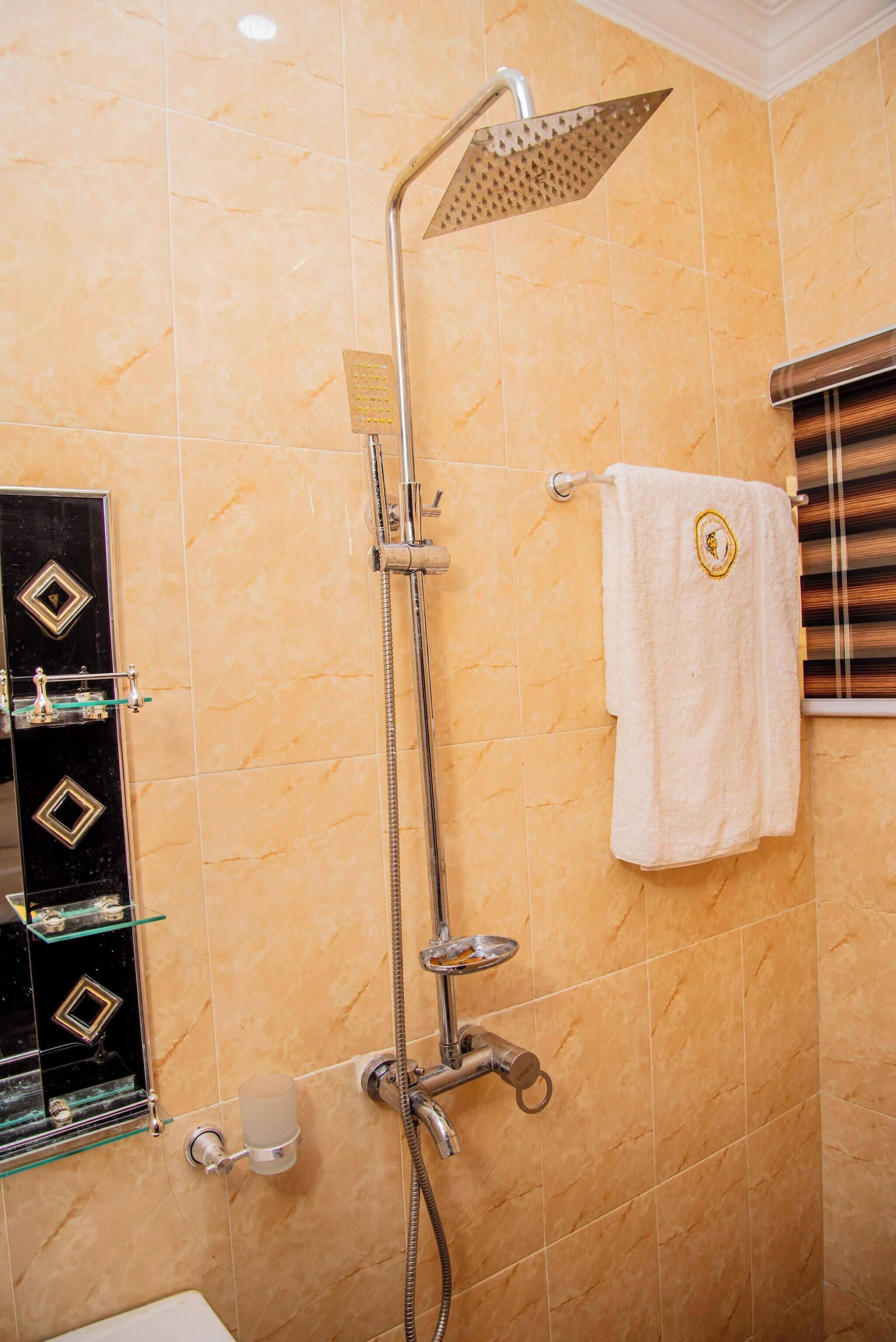 Apartment, 2 Bedrooms | Bathroom
