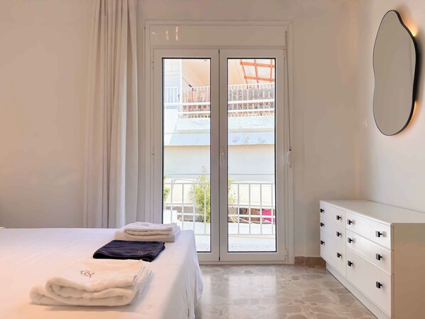 2 bedrooms, WiFi, bed sheets