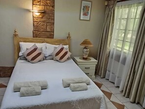 Basic Double Room, Garden View | Free WiFi - La'Mathil (Enormwater AH)